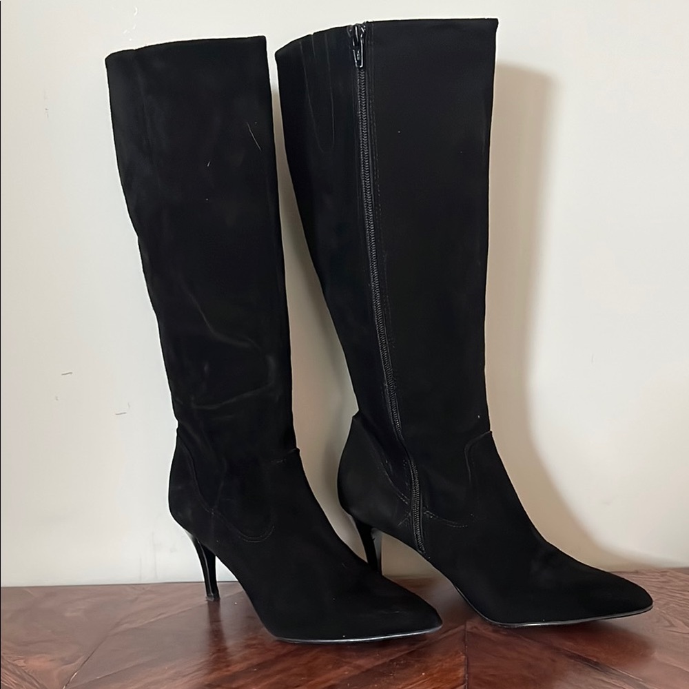 Sleek Black Women's designer Heeled Boots